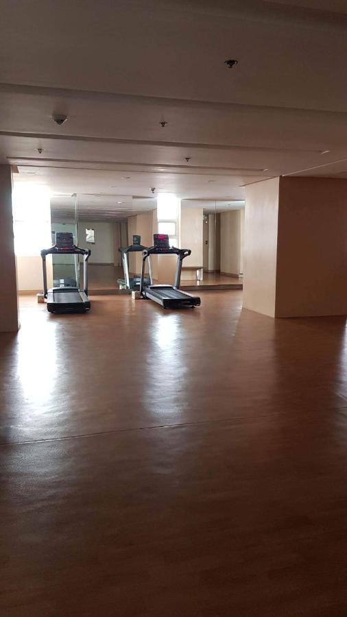 101 Newport Blvd C2 4F By Rechelle Nunag Pasay Exterior foto