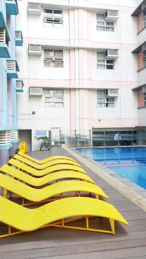 101 Newport Blvd C2 4F By Rechelle Nunag Pasay Exterior foto