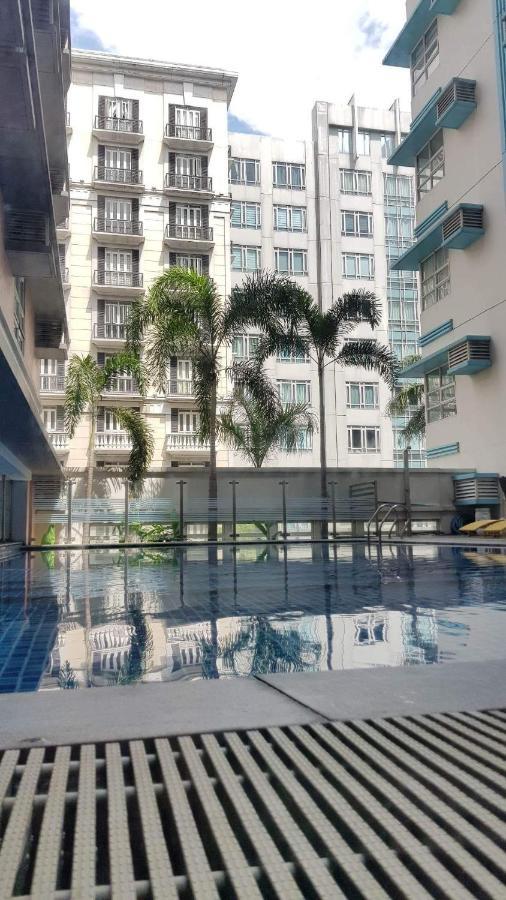 101 Newport Blvd C2 4F By Rechelle Nunag Pasay Exterior foto